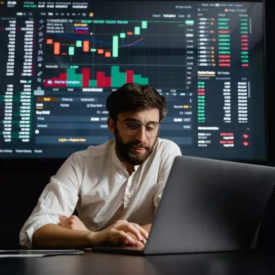 découvrez la stabilité des salaires pour les traders, un facteur clé pour évaluer les opportunités de carrière dans le secteur financier. informez-vous sur les tendances de rémunération, les compétences requises et les perspectives d'avenir dans le métier de trader.